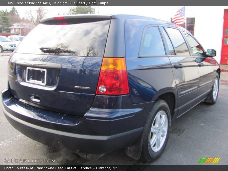 Midnight Blue Pearl / Light Taupe 2005 Chrysler Pacifica AWD