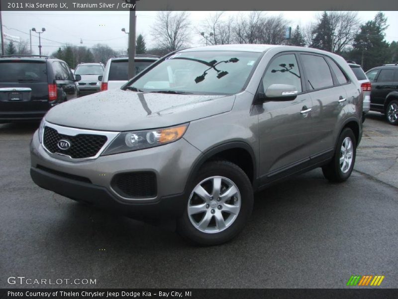 Titanium Silver / Gray 2011 Kia Sorento LX