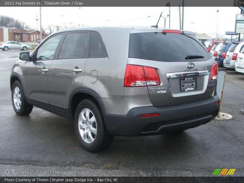 Titanium Silver / Gray 2011 Kia Sorento LX