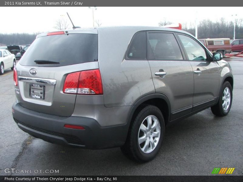 Titanium Silver / Gray 2011 Kia Sorento LX