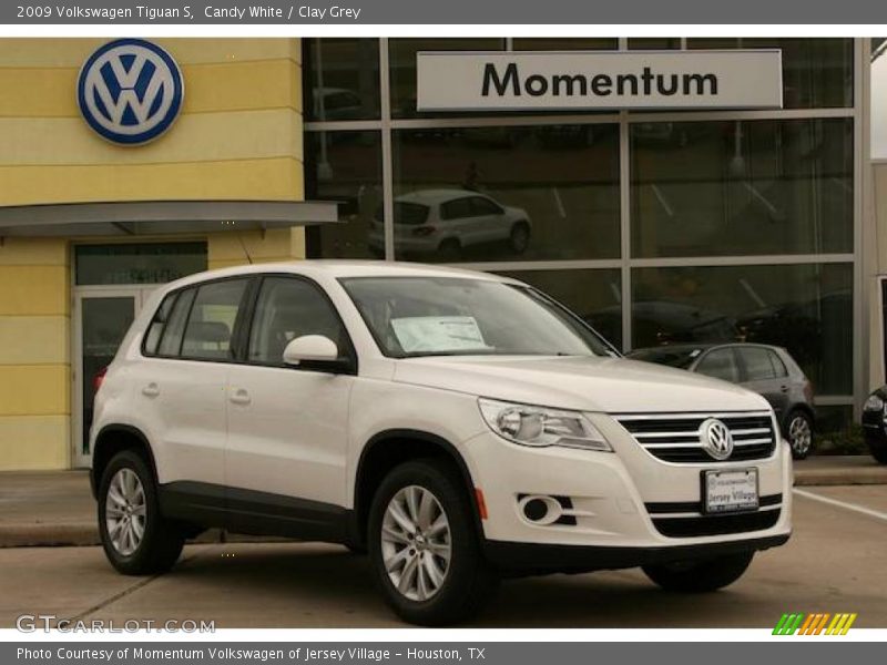 Candy White / Clay Grey 2009 Volkswagen Tiguan S