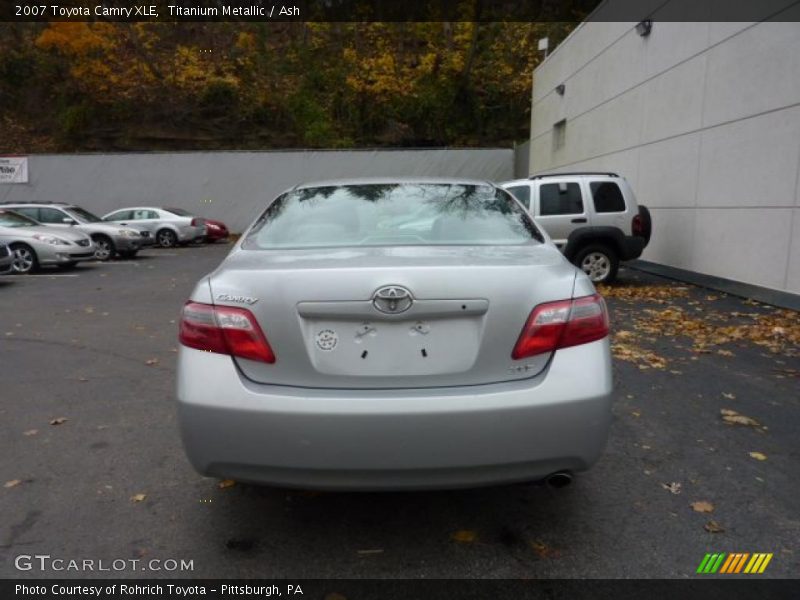 Titanium Metallic / Ash 2007 Toyota Camry XLE