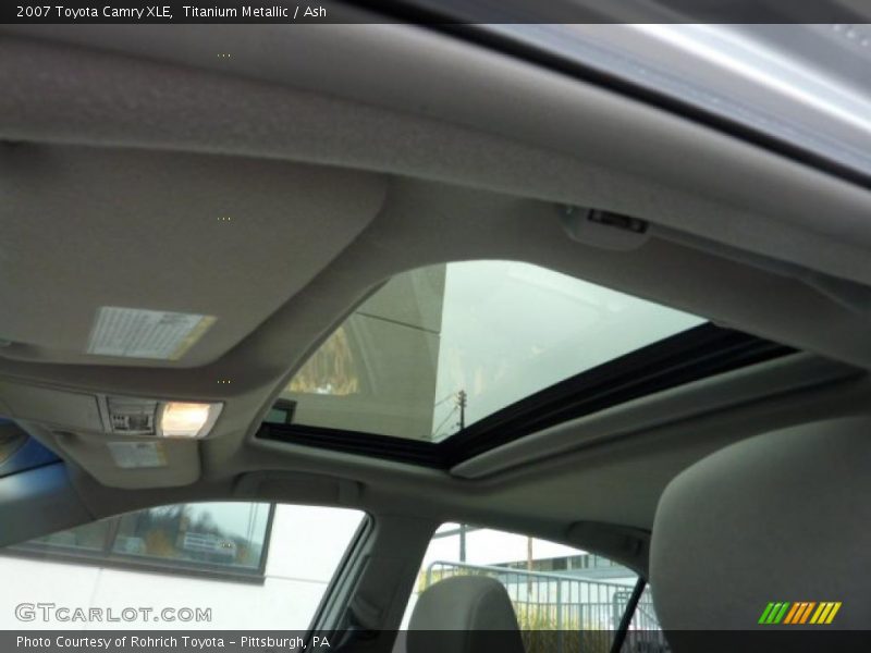 Titanium Metallic / Ash 2007 Toyota Camry XLE