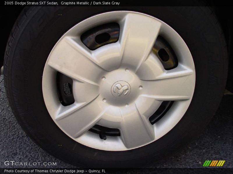 Graphite Metallic / Dark Slate Gray 2005 Dodge Stratus SXT Sedan