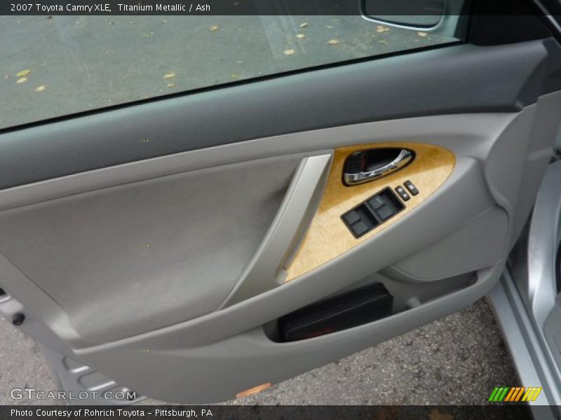Titanium Metallic / Ash 2007 Toyota Camry XLE