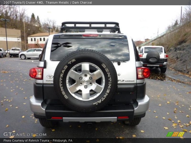 Titanium Metallic / Dark Charcoal 2007 Toyota FJ Cruiser 4WD