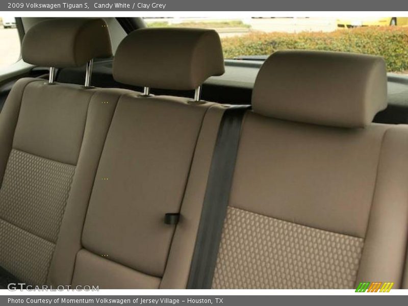 Candy White / Clay Grey 2009 Volkswagen Tiguan S