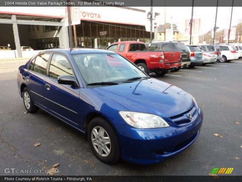Front 3/4 View of 2004 Civic Value Package Sedan