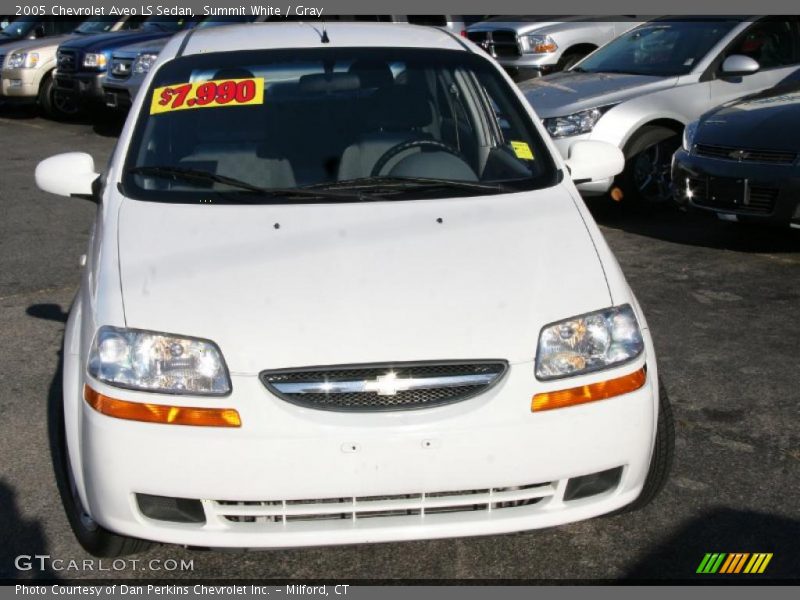 Summit White / Gray 2005 Chevrolet Aveo LS Sedan