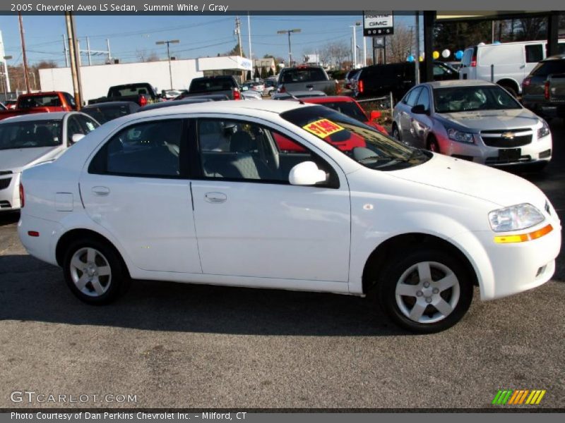 Summit White / Gray 2005 Chevrolet Aveo LS Sedan