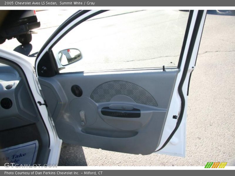 Summit White / Gray 2005 Chevrolet Aveo LS Sedan