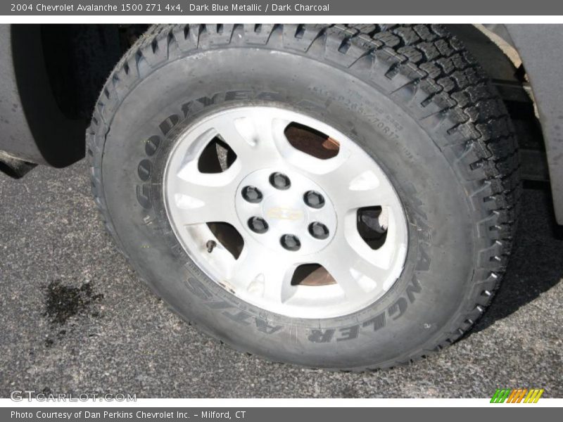 Dark Blue Metallic / Dark Charcoal 2004 Chevrolet Avalanche 1500 Z71 4x4