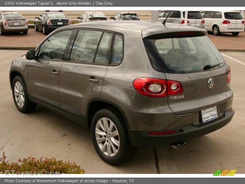 Alpine Grey Metallic / Clay Grey 2009 Volkswagen Tiguan S