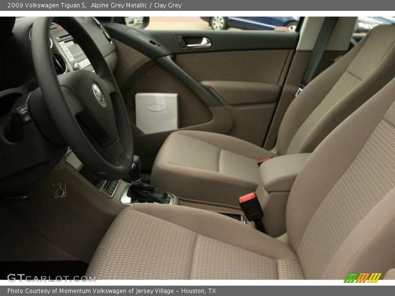 Alpine Grey Metallic / Clay Grey 2009 Volkswagen Tiguan S