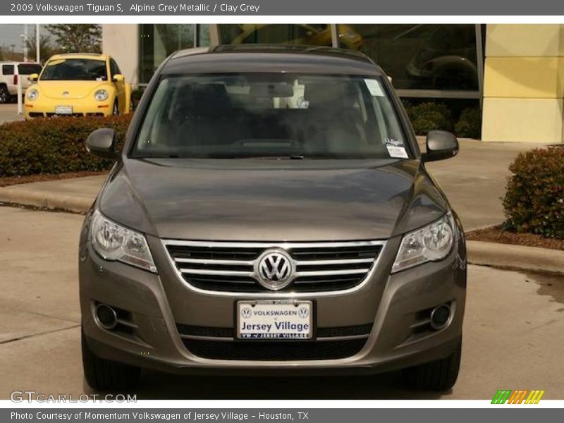Alpine Grey Metallic / Clay Grey 2009 Volkswagen Tiguan S