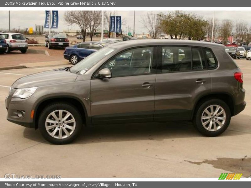 Alpine Grey Metallic / Clay Grey 2009 Volkswagen Tiguan S
