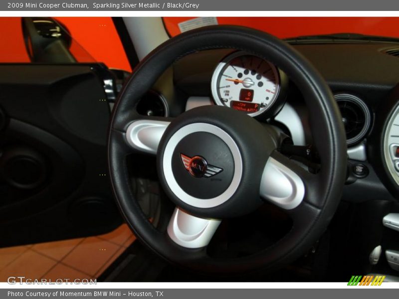 Sparkling Silver Metallic / Black/Grey 2009 Mini Cooper Clubman