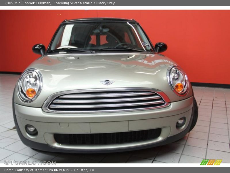 Sparkling Silver Metallic / Black/Grey 2009 Mini Cooper Clubman