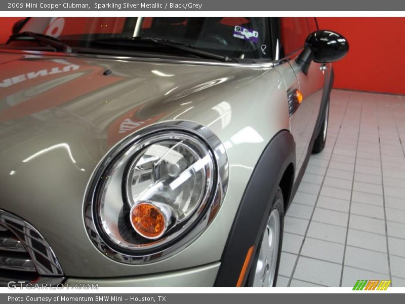 Sparkling Silver Metallic / Black/Grey 2009 Mini Cooper Clubman