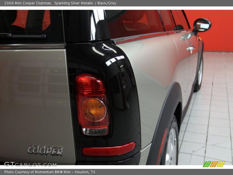 Sparkling Silver Metallic / Black/Grey 2009 Mini Cooper Clubman