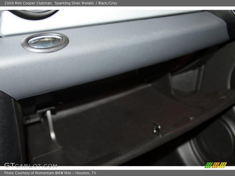 Sparkling Silver Metallic / Black/Grey 2009 Mini Cooper Clubman