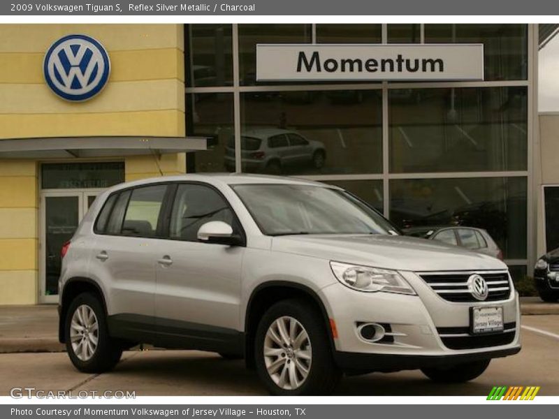 Reflex Silver Metallic / Charcoal 2009 Volkswagen Tiguan S