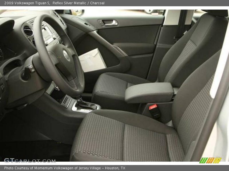 Reflex Silver Metallic / Charcoal 2009 Volkswagen Tiguan S