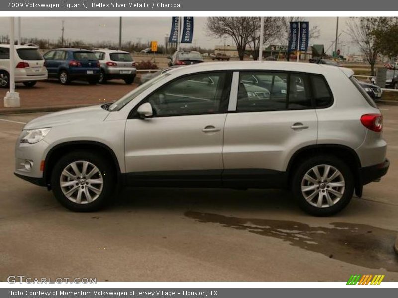 Reflex Silver Metallic / Charcoal 2009 Volkswagen Tiguan S