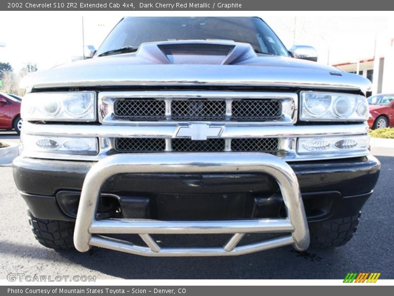 Dark Cherry Red Metallic / Graphite 2002 Chevrolet S10 ZR2 Extended Cab 4x4