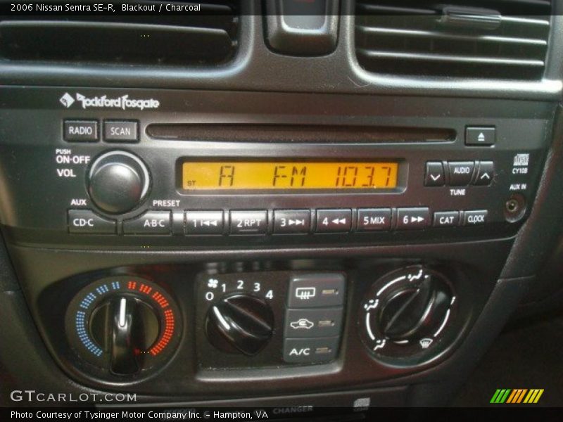 Blackout / Charcoal 2006 Nissan Sentra SE-R