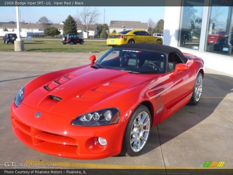 Front 3/4 View of 2009 Viper SRT-10