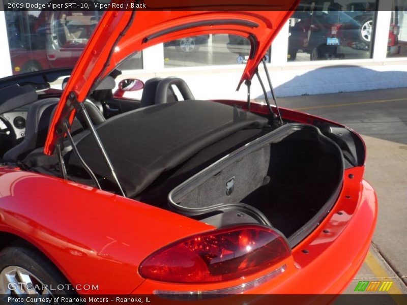  2009 Viper SRT-10 Trunk