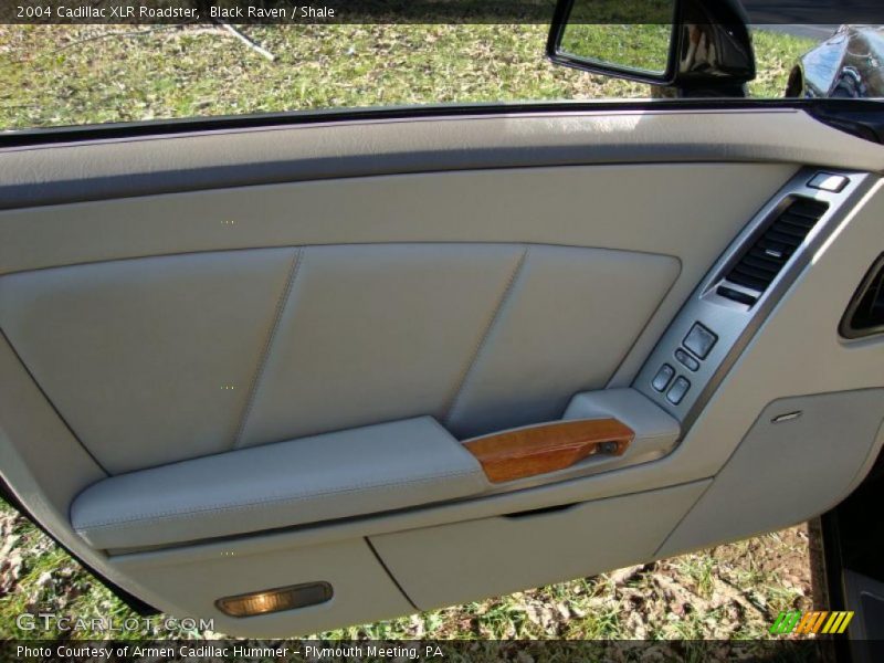 Door Panel of 2004 XLR Roadster