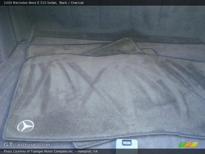 Black / Charcoal 2000 Mercedes-Benz E 320 Sedan