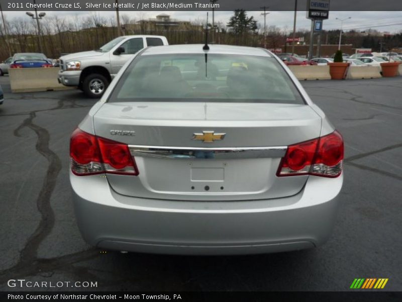 Silver Ice Metallic / Jet Black/Medium Titanium 2011 Chevrolet Cruze LS