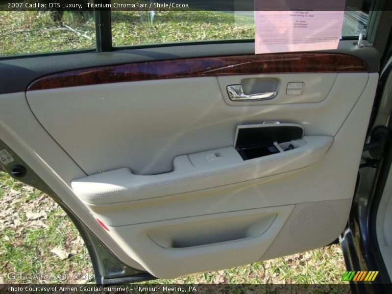 Titanium ChromaFlair / Shale/Cocoa 2007 Cadillac DTS Luxury