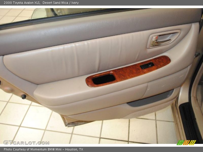 Desert Sand Mica / Ivory 2000 Toyota Avalon XLS