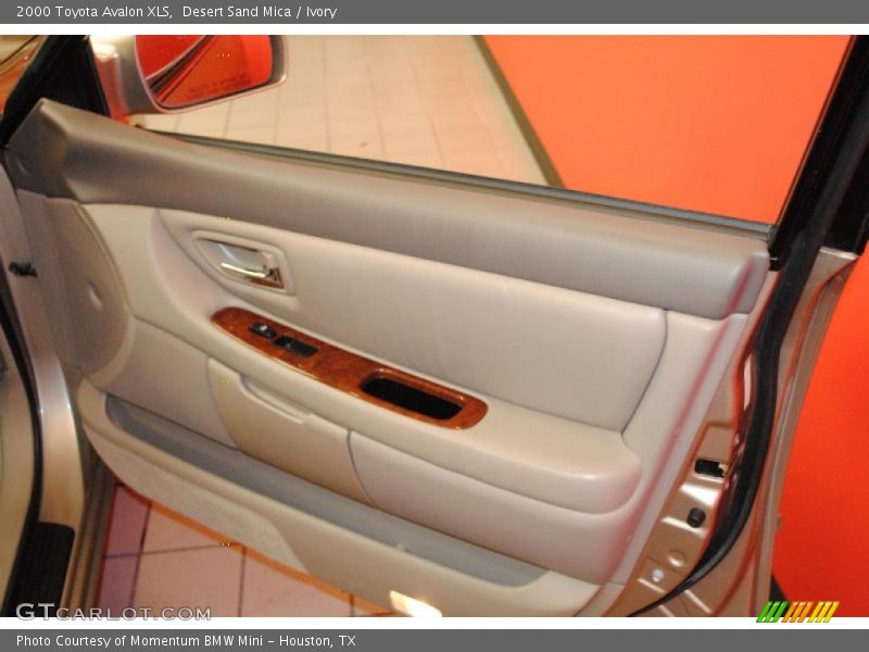 Desert Sand Mica / Ivory 2000 Toyota Avalon XLS