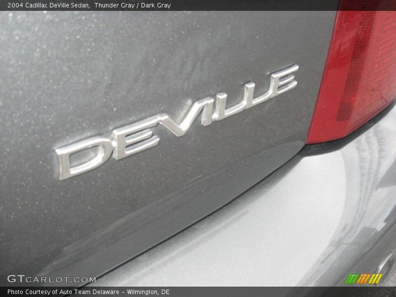  2004 DeVille Sedan Logo