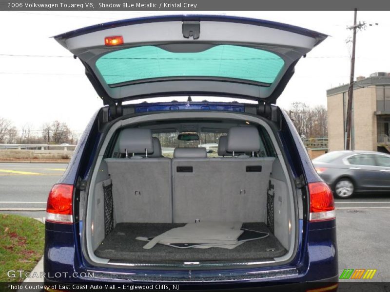  2006 Touareg V6 Trunk