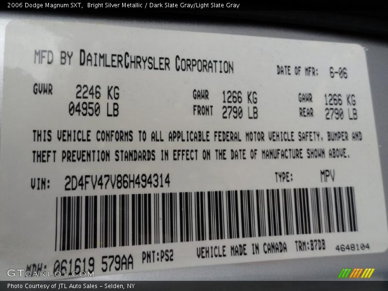 Bright Silver Metallic / Dark Slate Gray/Light Slate Gray 2006 Dodge Magnum SXT