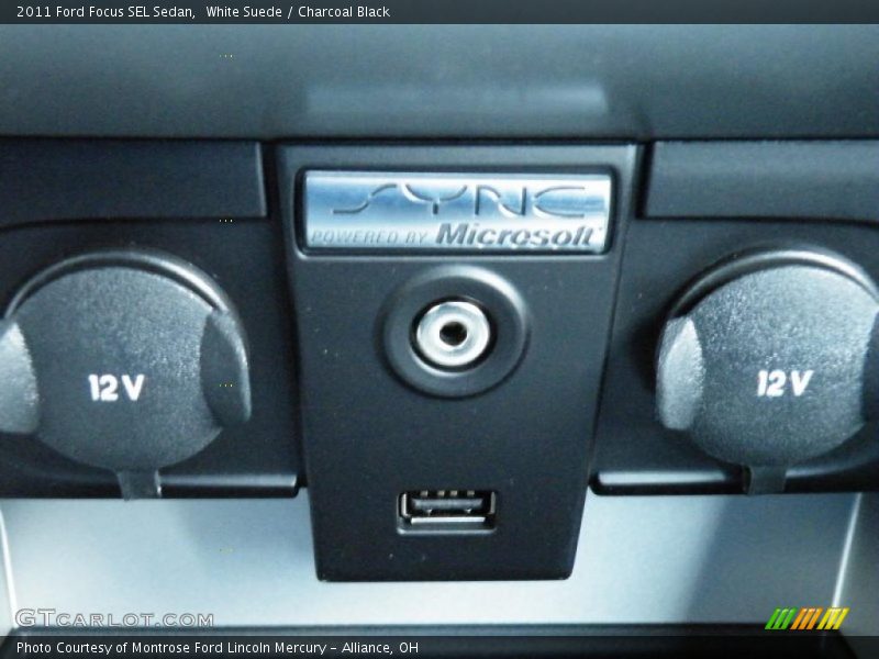 White Suede / Charcoal Black 2011 Ford Focus SEL Sedan