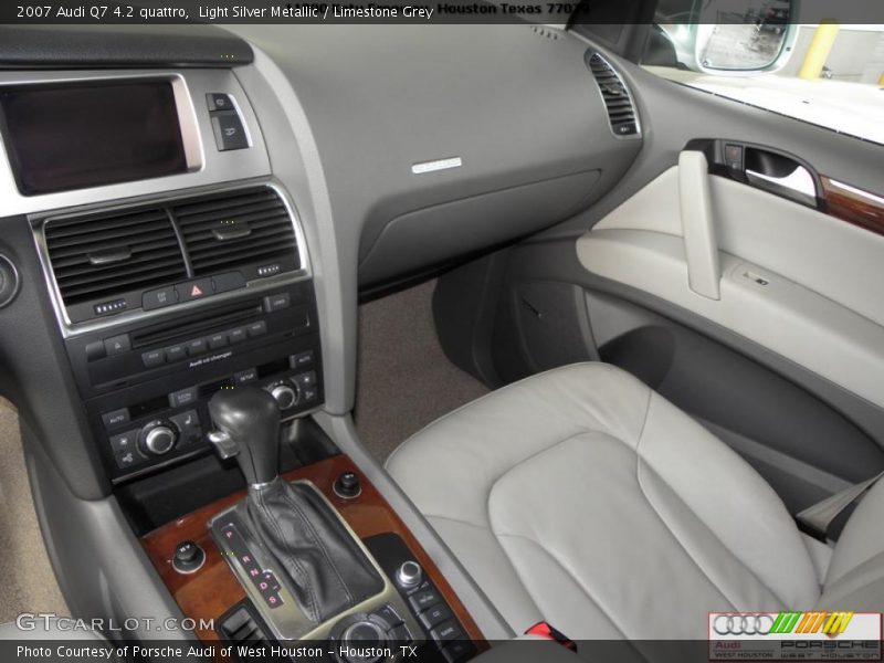 Light Silver Metallic / Limestone Grey 2007 Audi Q7 4.2 quattro