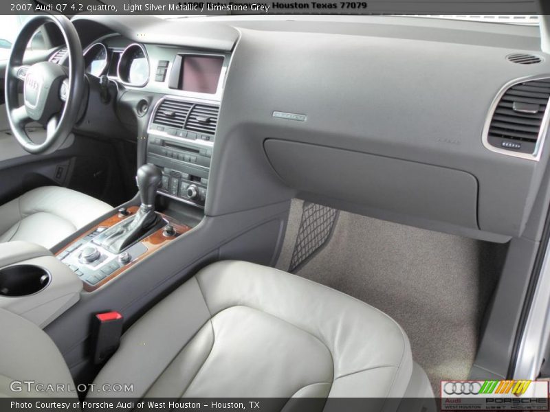 Light Silver Metallic / Limestone Grey 2007 Audi Q7 4.2 quattro