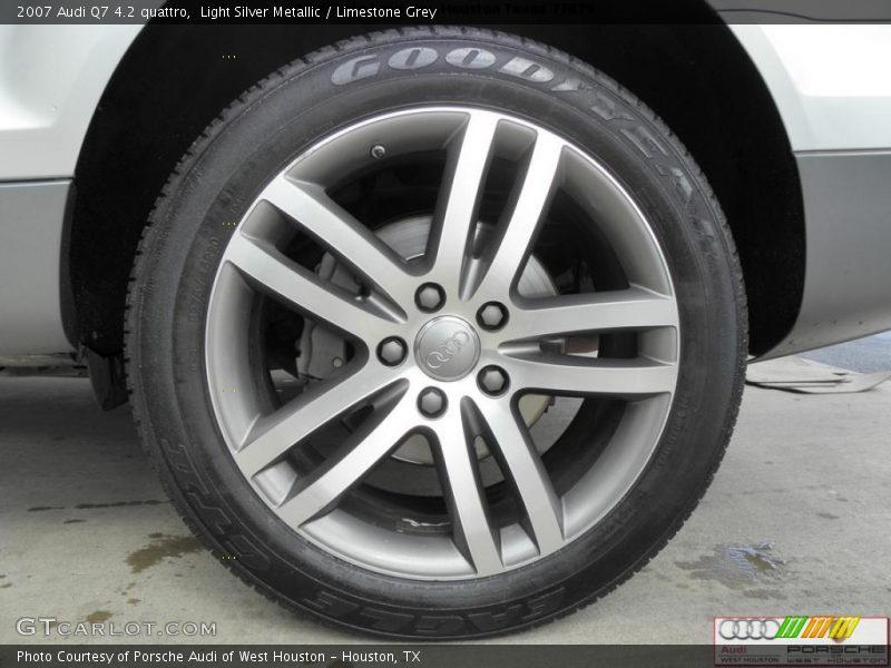 Light Silver Metallic / Limestone Grey 2007 Audi Q7 4.2 quattro