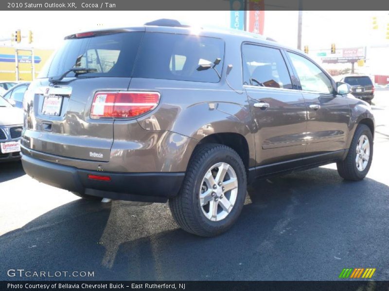 Cocoa / Tan 2010 Saturn Outlook XR