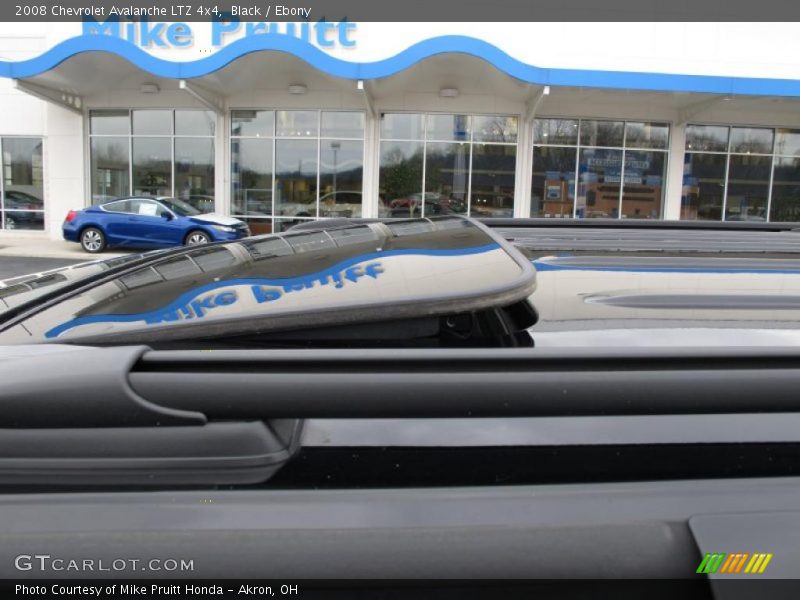 Black / Ebony 2008 Chevrolet Avalanche LTZ 4x4