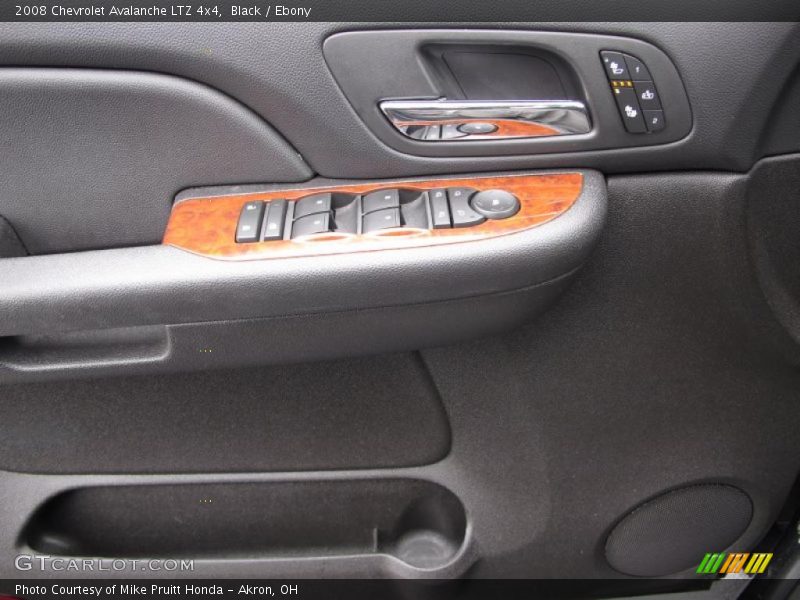 Black / Ebony 2008 Chevrolet Avalanche LTZ 4x4