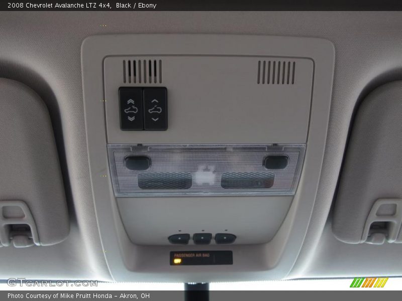 Black / Ebony 2008 Chevrolet Avalanche LTZ 4x4