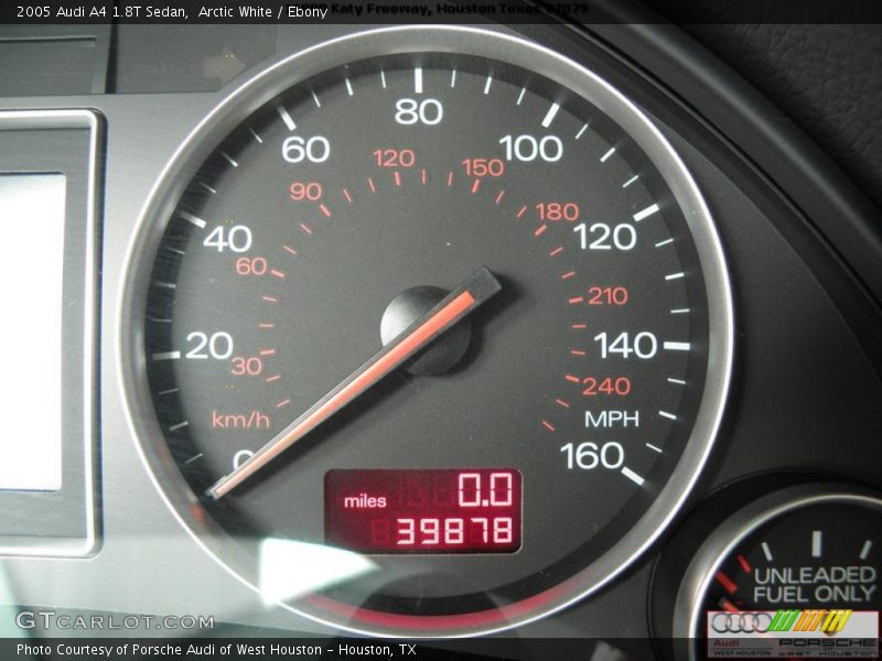 Arctic White / Ebony 2005 Audi A4 1.8T Sedan